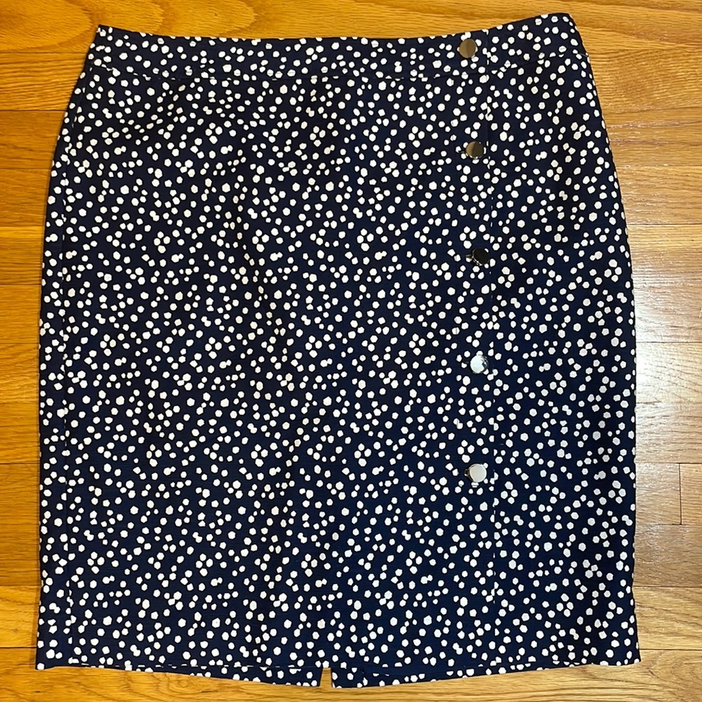 Talbots Womens 16 Navy Blue with White Dot Skirt Button Accents Lined